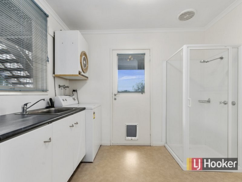 23 McRae Street, Lakes Entrance VIC 3909