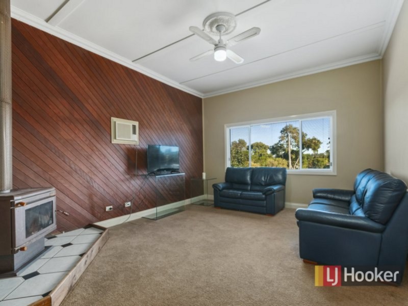 24 Panoramic Drive, Lakes Entrance VIC 3909