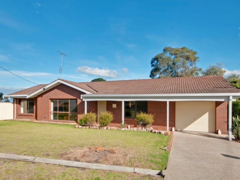 2 New Street, Lakes Entrance VIC 3909