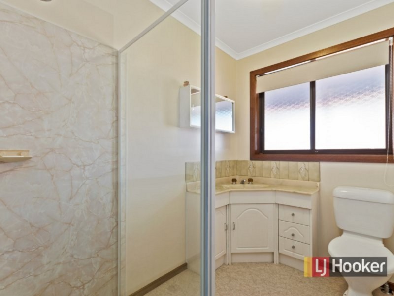 2 New Street, Lakes Entrance VIC 3909