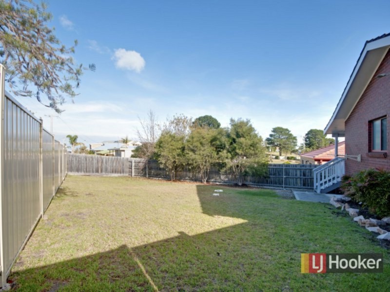 2 New Street, Lakes Entrance VIC 3909