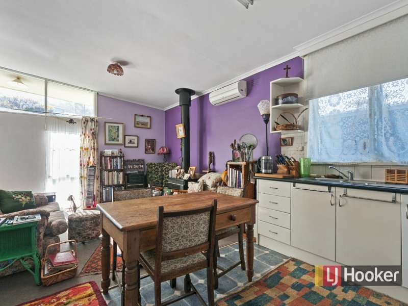16 Robin Street, Lakes Entrance VIC 3909