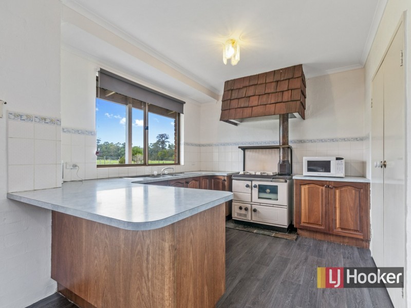 24 Thoms Road, Wairewa VIC 3887