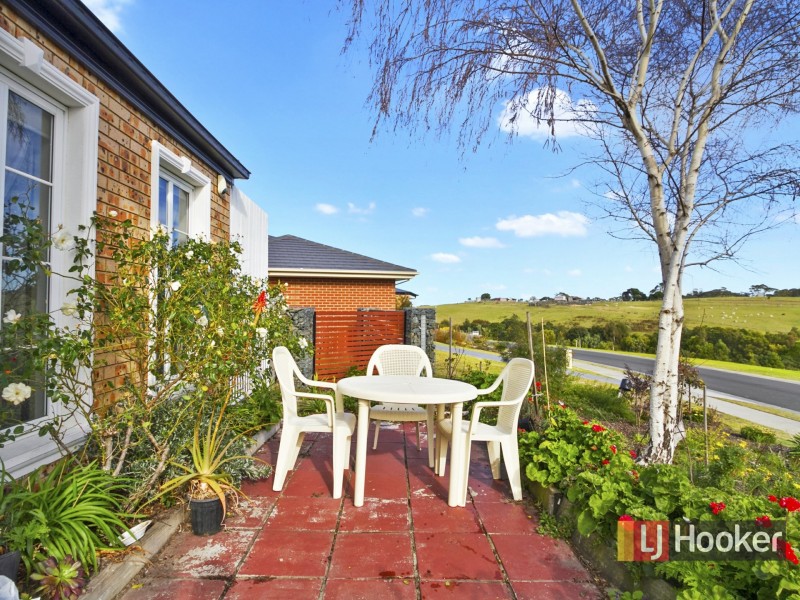 84 Stirling, Lakes Entrance VIC 3909