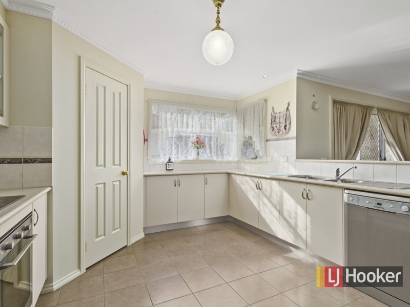 84 Stirling, Lakes Entrance VIC 3909