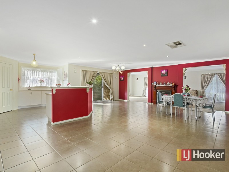 84 Stirling, Lakes Entrance VIC 3909