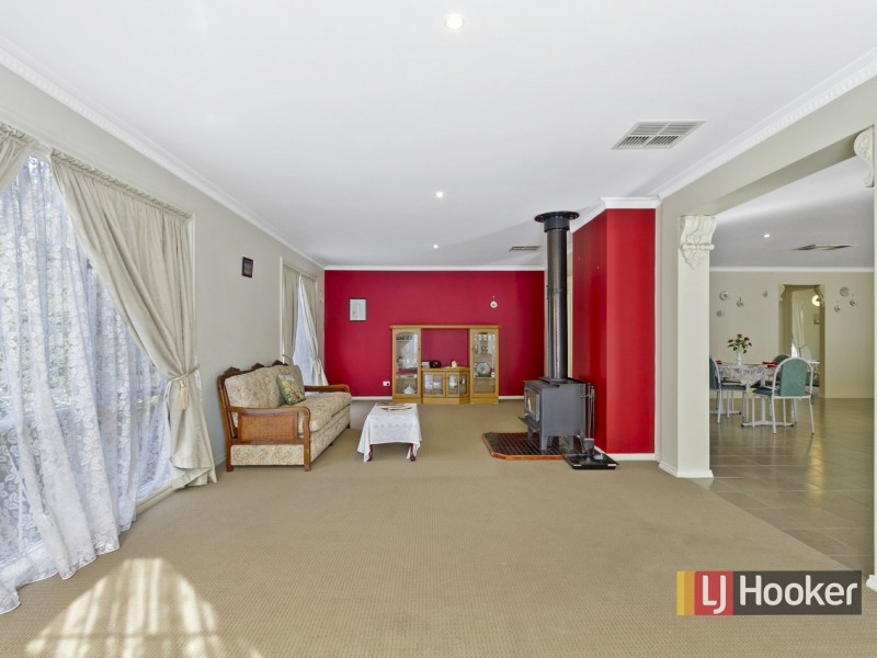 84 Stirling, Lakes Entrance VIC 3909