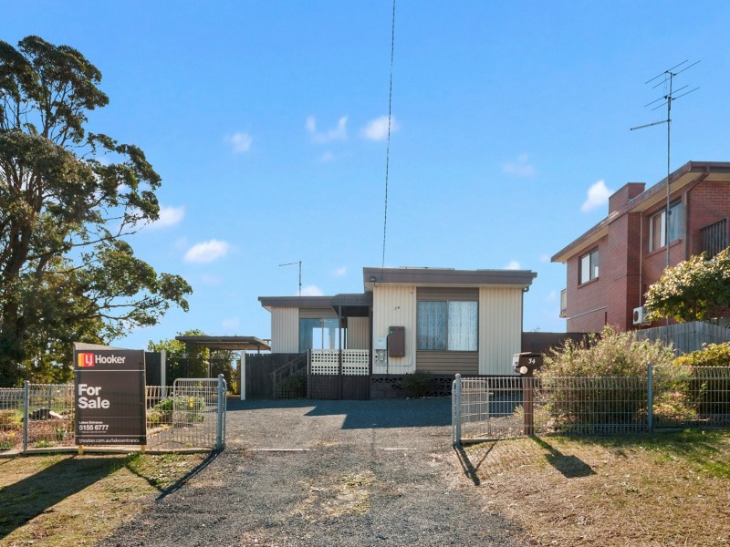 34 Capes Road, Lakes Entrance VIC 3909