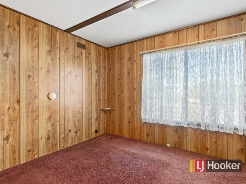 34 Capes Road, Lakes Entrance VIC 3909