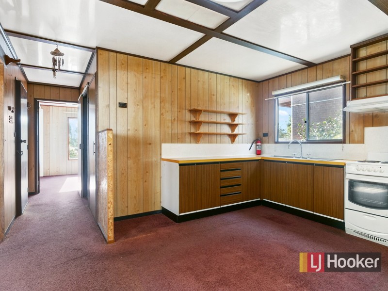 34 Capes Road, Lakes Entrance VIC 3909