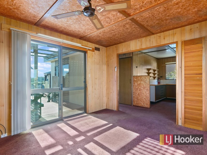 34 Capes Road, Lakes Entrance VIC 3909