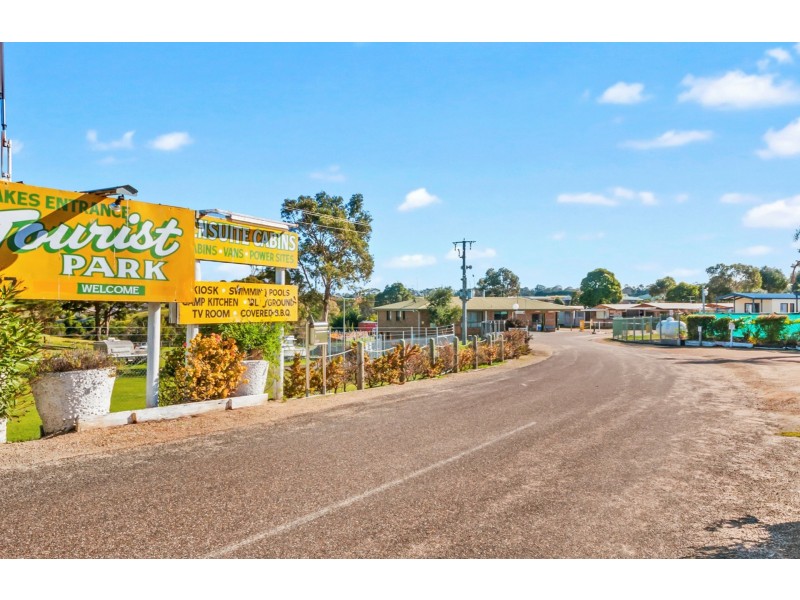 M1-127 Princes Highway, Lakes Entrance VIC 3909