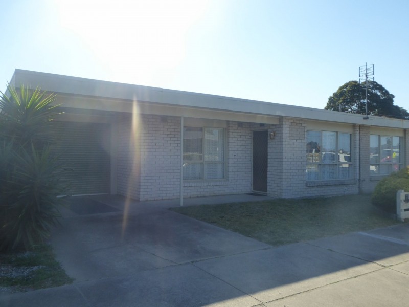 3/63 Myer Street, Lakes Entrance VIC 3909