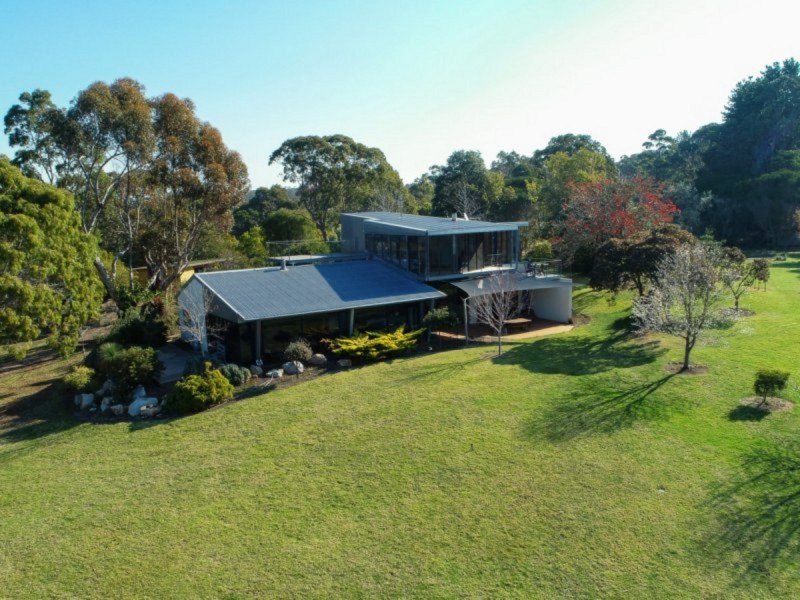 30 Hendries Lane, Lakes Entrance VIC 3909