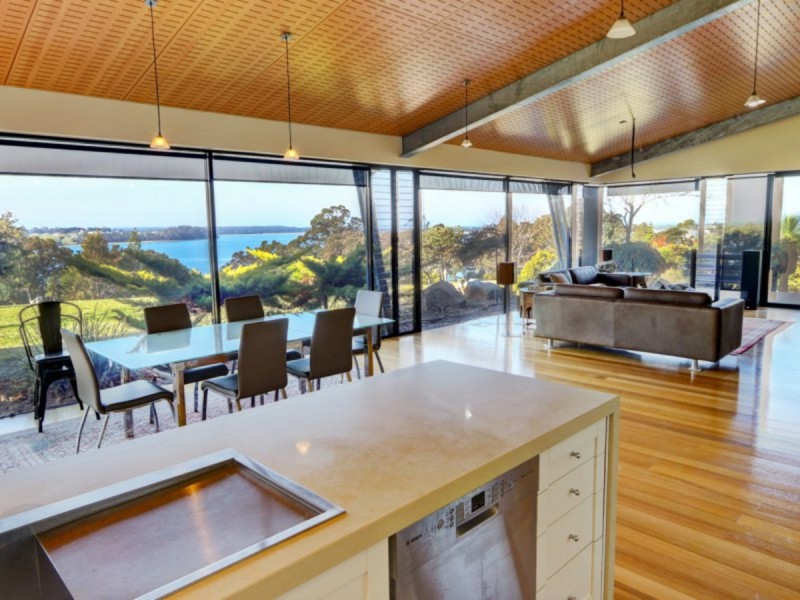 30 Hendries Lane, Lakes Entrance VIC 3909