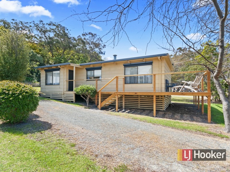 55 Robin Street, Lakes Entrance VIC 3909