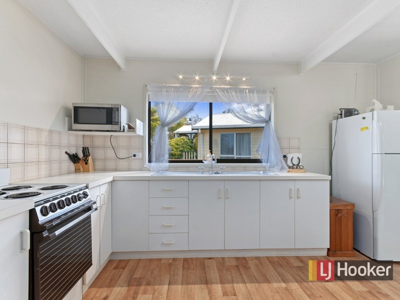 55 Robin Street, Lakes Entrance VIC 3909