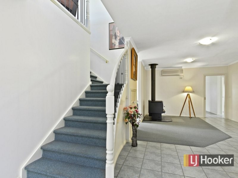 6 McMahons Road, Kalimna VIC 3909