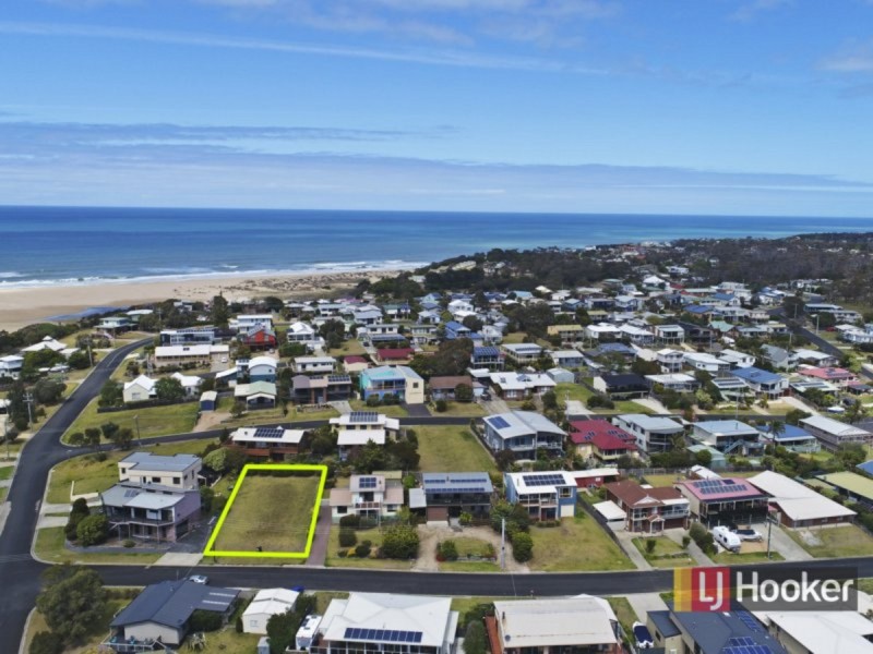 3 Davernport Drive, Lake Tyers Beach VIC 3909