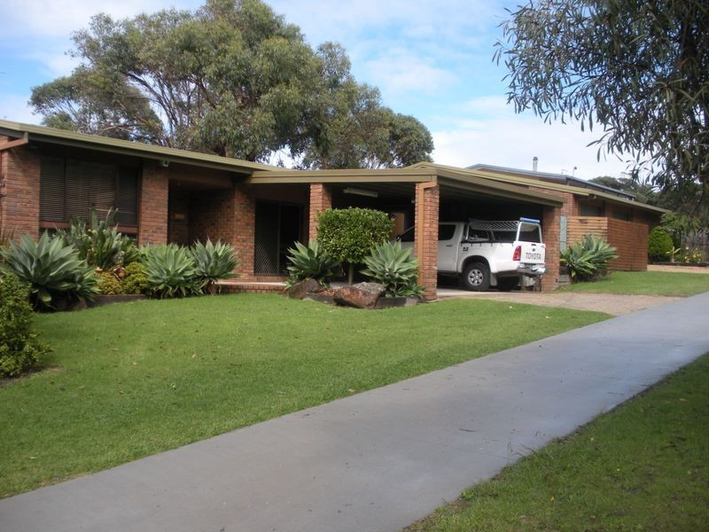 546-548 Lake Tyers Beach Road, Lake Tyers Beach VIC 3909