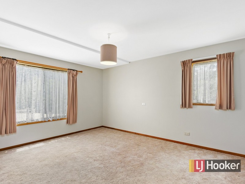 26 Secomb Close, Lakes Entrance VIC 3909