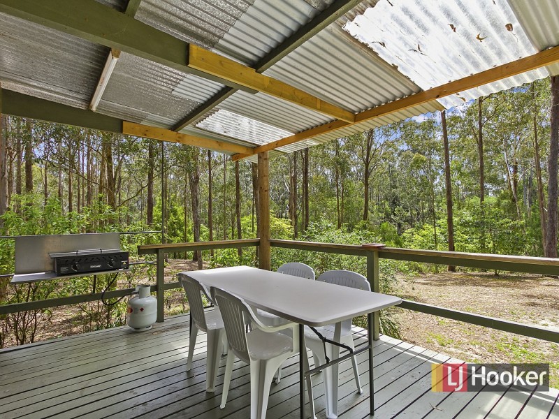 26 Secomb Close, Lakes Entrance VIC 3909