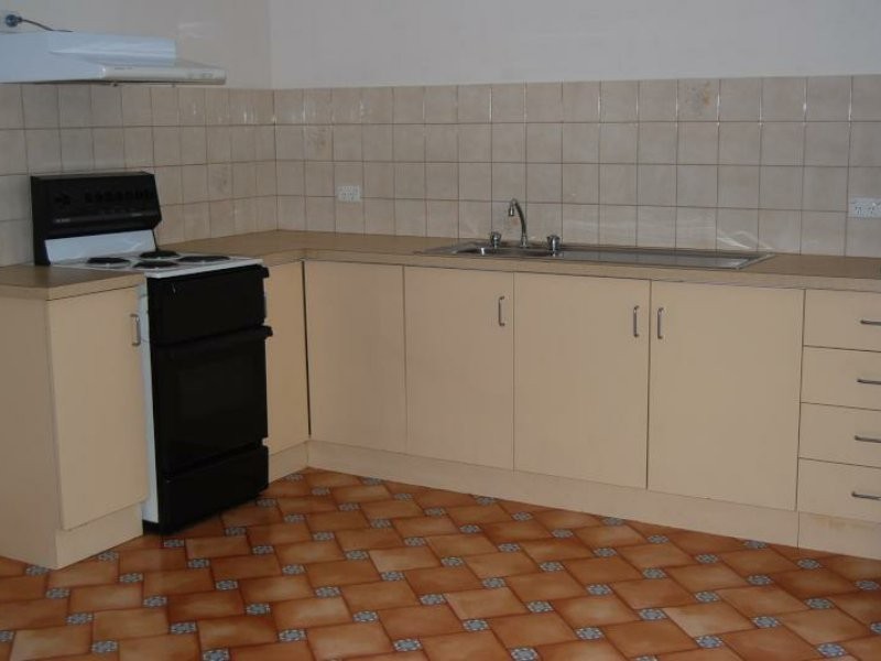 2/50 Myer Street, Lakes Entrance VIC 3909