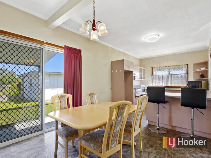58 Roadknight Street, Lakes Entrance VIC 3909