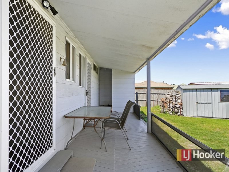 58 Roadknight Street, Lakes Entrance VIC 3909