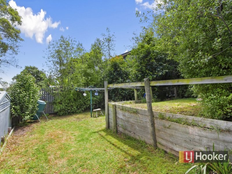 15 Daniel Street, Lakes Entrance VIC 3909