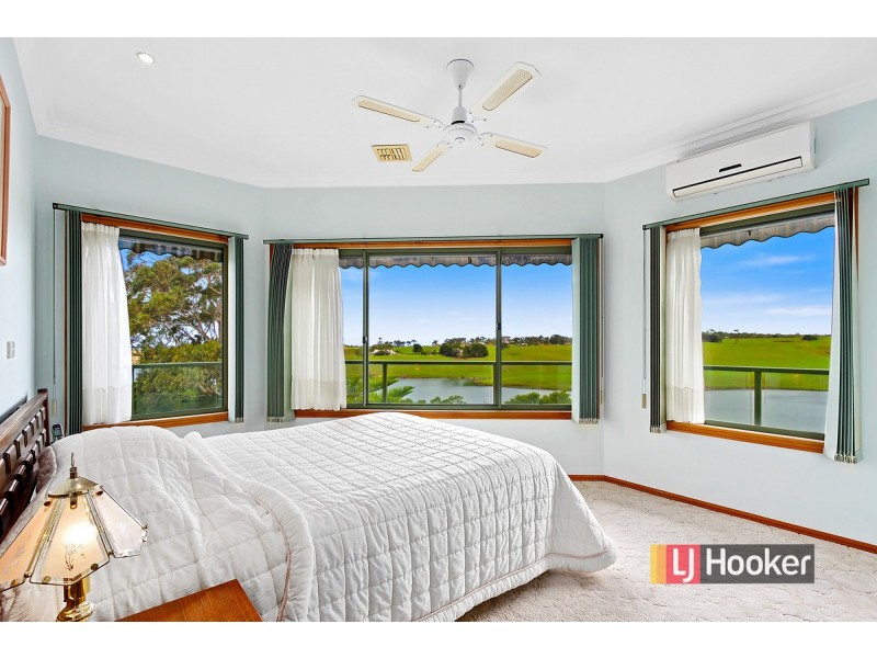 109 Capes Road, Lakes Entrance VIC 3909