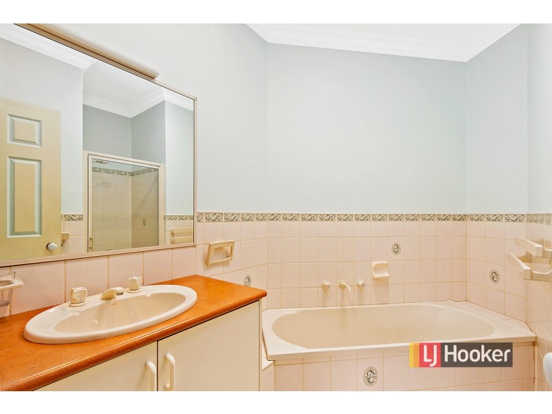 109 Capes Road, Lakes Entrance VIC 3909