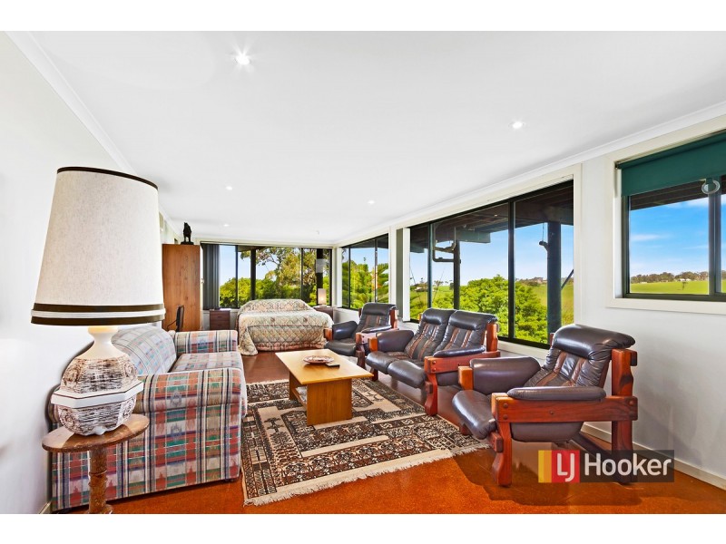 109 Capes Road, Lakes Entrance VIC 3909