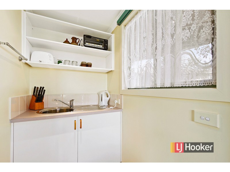 109 Capes Road, Lakes Entrance VIC 3909