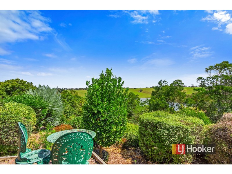 109 Capes Road, Lakes Entrance VIC 3909