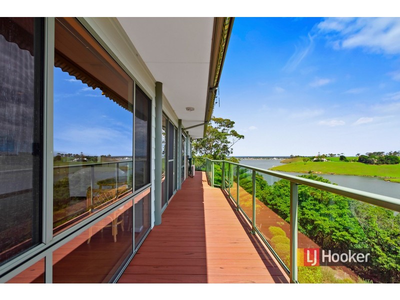 109 Capes Road, Lakes Entrance VIC 3909