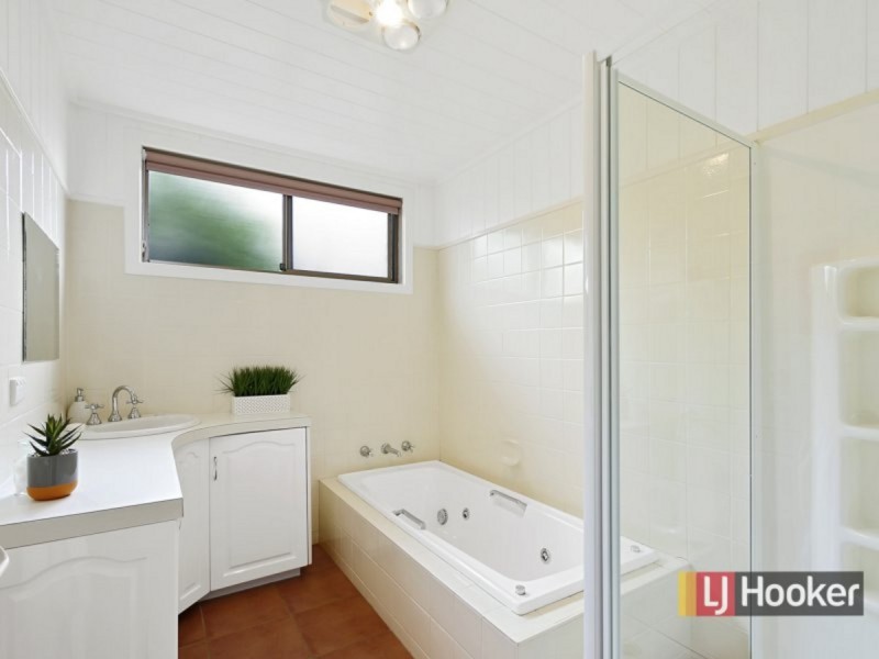 11 Bills Street, Lakes Entrance VIC 3909