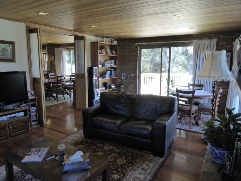 60 Point Road, Kalimna VIC 3909