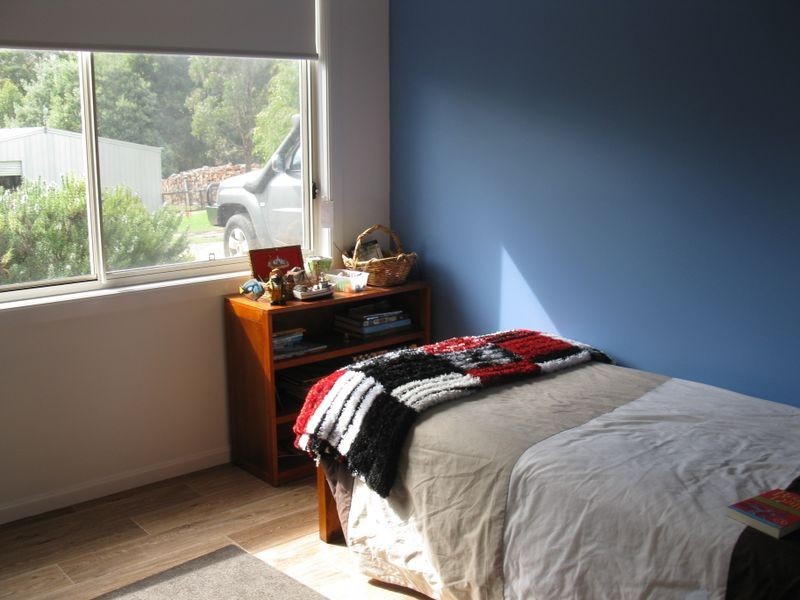 6 Tranquil Court, Lakes Entrance VIC 3909