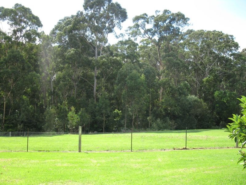 6 Tranquil Court, Lakes Entrance VIC 3909