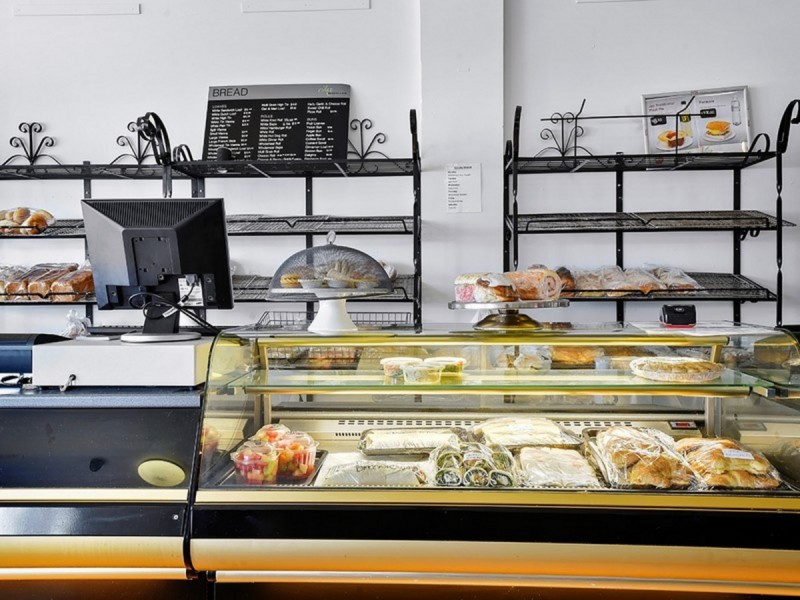 307 Esplanade, Lakes Entrance VIC 3909