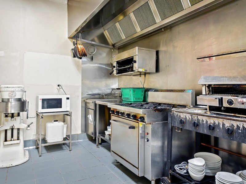 307 Esplanade, Lakes Entrance VIC 3909