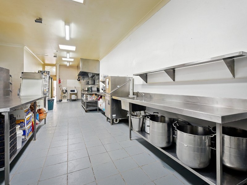 307 Esplanade, Lakes Entrance VIC 3909