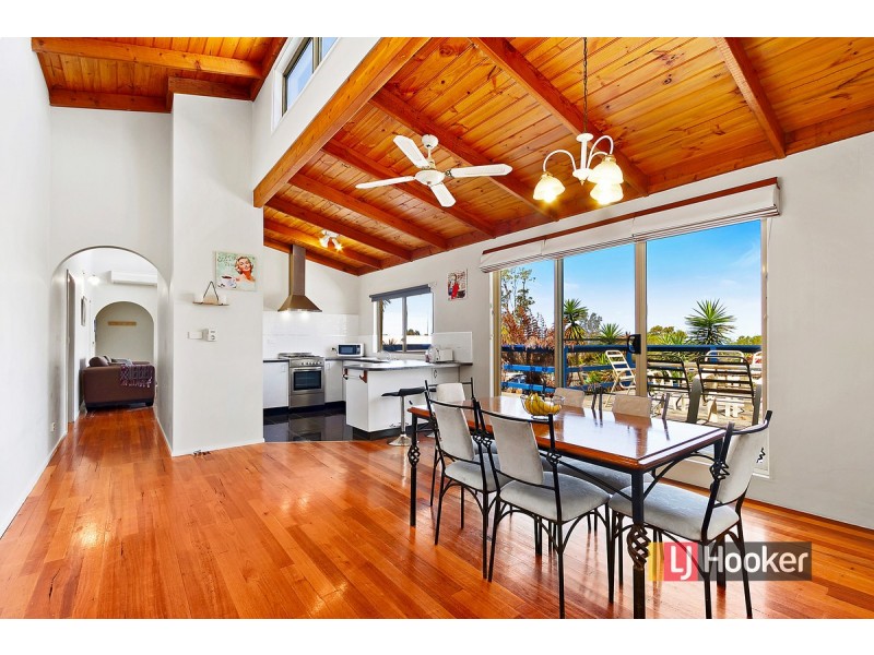 40 Nautilus Way, Lakes Entrance VIC 3909