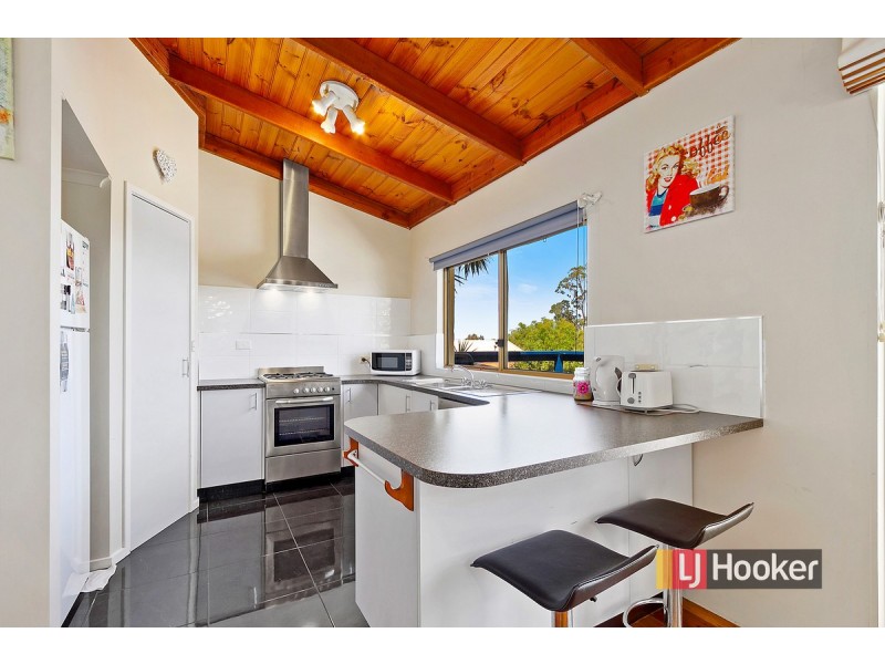 40 Nautilus Way, Lakes Entrance VIC 3909