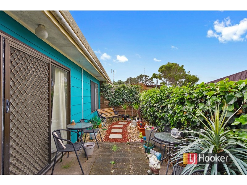 2/14 Middle Street, Lakes Entrance VIC 3909