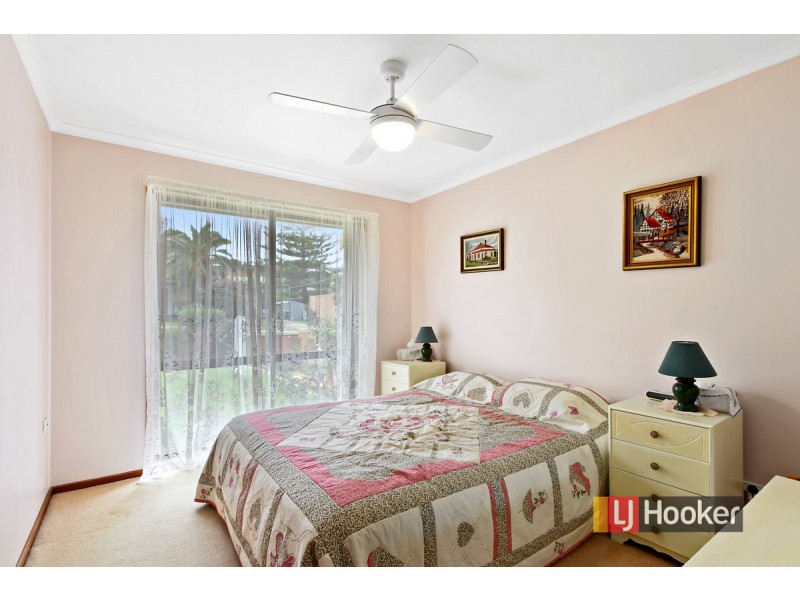 7 Macrae Court, Lakes Entrance VIC 3909