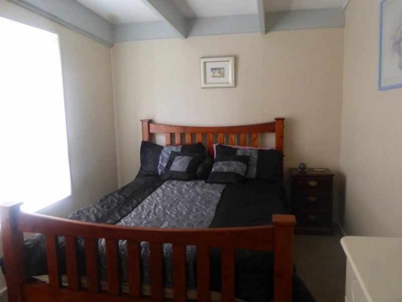 4 Endeavour Court, Lakes Entrance VIC 3909