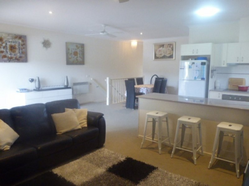 7/7/83 Esplanade, Lakes Entrance VIC 3909