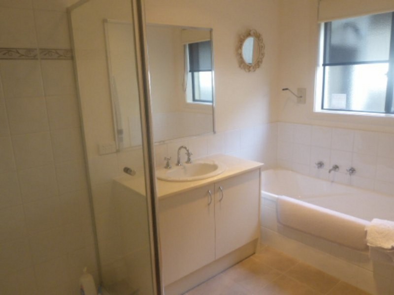 7/7/83 Esplanade, Lakes Entrance VIC 3909